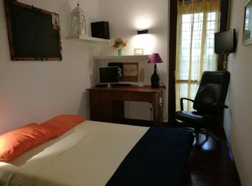 ROMA METRO JONIO Double ROOM with BATHROOM