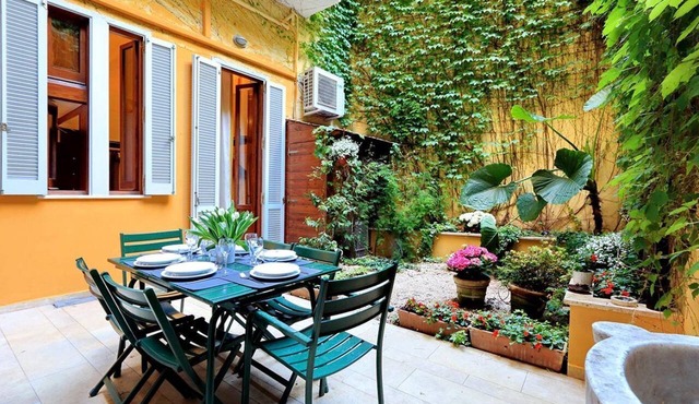 ROMAC Coronari near Navona with fitness room and sauna