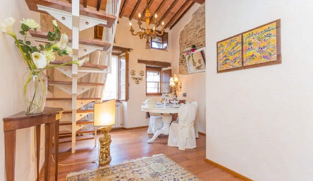 Romantic bb in the historic center of castiglione del lago between Umbria and Tuscany
