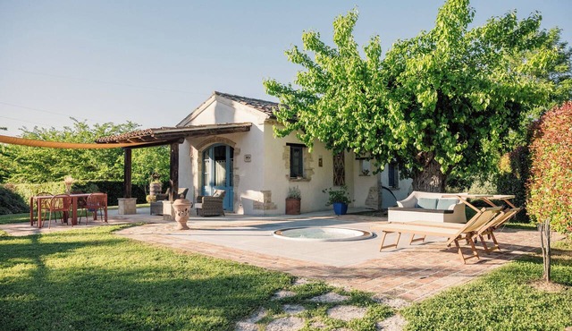 Romantic cottage "Tulips" - Agriturismo Borgo la Rovere