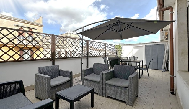 Rome apartment with terrace trevi fountain spanish steps Autonomous