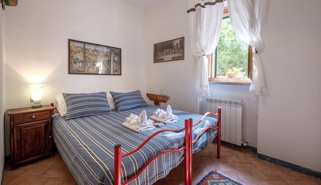 Room 'Ginepro' with Shared Terrace, Shared Garden and Wi-Fi