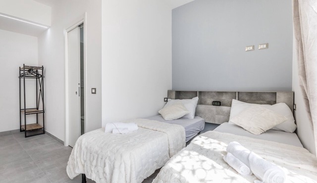 Room 'Gordiani Guest House - Blue' with Wi-Fi and Air Conditioning
