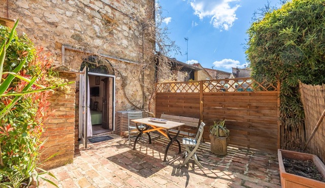 Room 'Salice - Antiche Dimore Di Vescovado' with Shared Pool and Garden