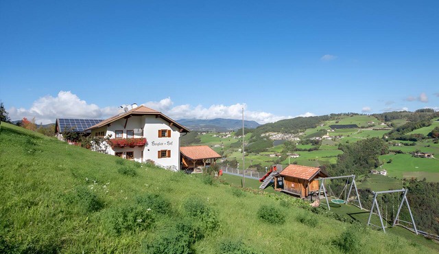 Rosengarten – Authentic Farm Stay with Animals, Sauna & Mountain Views