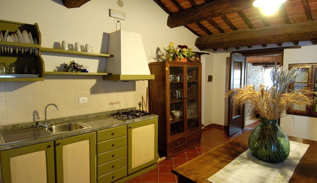 Rotreiher-Urlaub am Trasimeno-See by Interhome