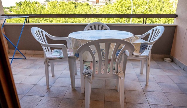 S220 - Sirolo, three-room apartment in the center with terrace