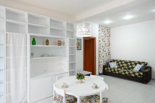 San Menaio Apartment by Rentbeat
