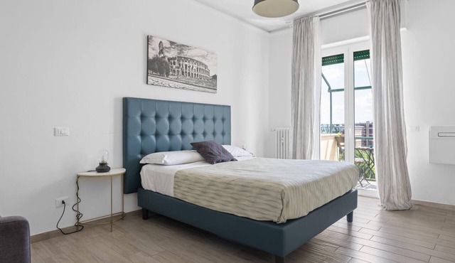 Sapienza Apartment with balcony