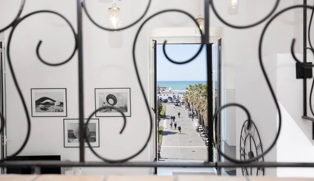 SEA VIEW apartment in the center of Ostia