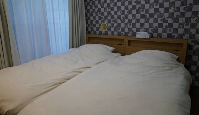 Shinjuku 301 for 2 peoples, private toilet + small kitchen