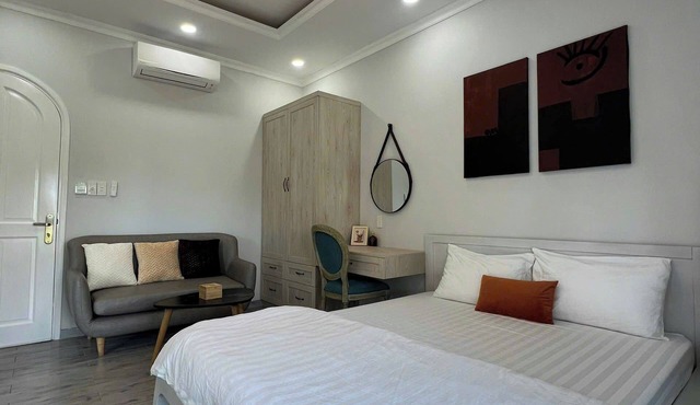 Soc Nhim Homestay Grandworld Phu Quoc Room 101 Triple Balcony Beach