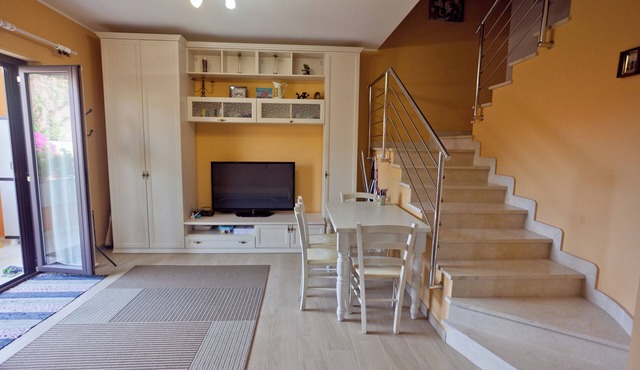 Solar house with garden, quiet area 30 meters from the beach