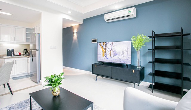 Spacious 2-Beds 74m2 Apartment with Pool @E302Manor