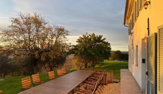 Spacious country house with pool near the sea!
