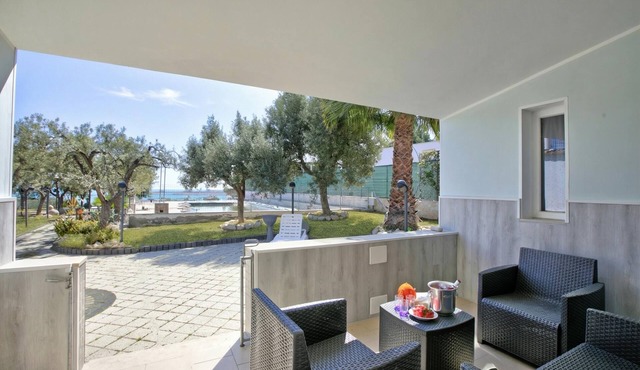 Stella Marina Apartment 6, Vieste, Italy