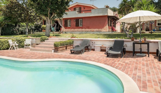 Stunning home in Roma
