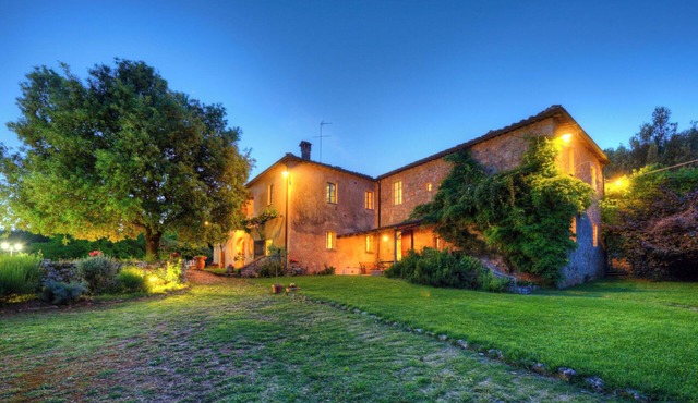 Stunning Villa: 24 guests, private SwimmingPool