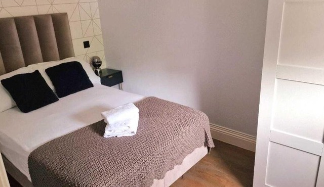 Stylish 2 Bed @ Westminster Victoria