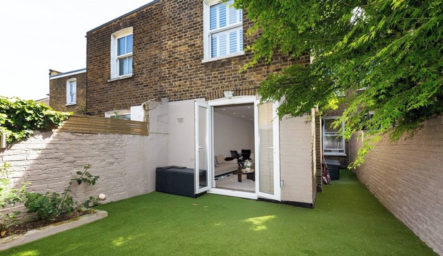 Stylish Garden Flat Near Notting Hill - Pass the Keys