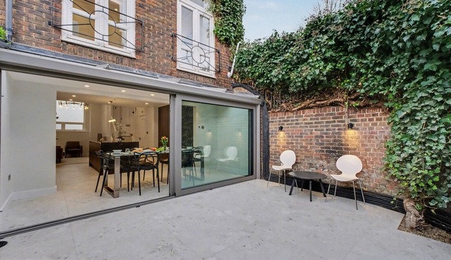 Stylish London Rental with Sunny Patio