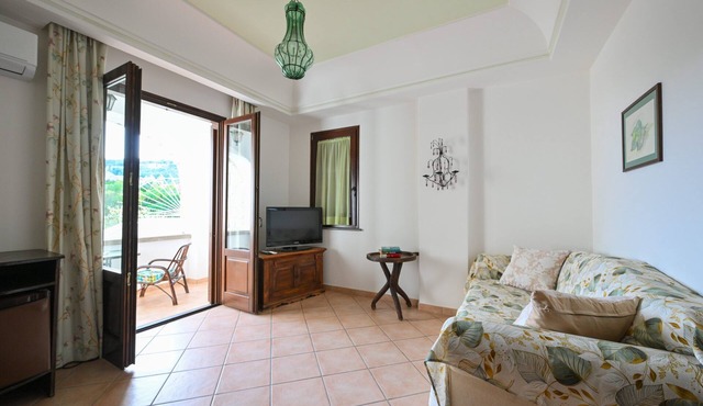 Suite-Executive-Ensuite with Shower-Terrace-Suite
