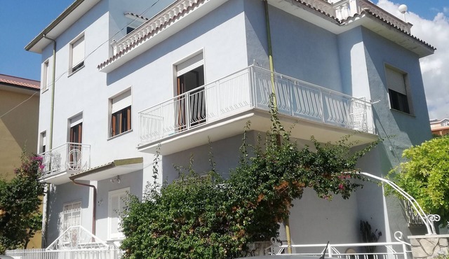 Summer apartment Donato C