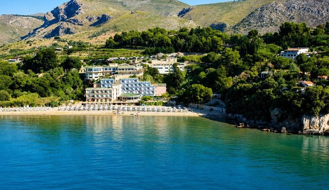 Summit Hotel