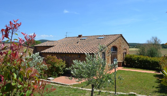 SUPERIOR APARTMENT IN MEDIEVAL VILLAGE, POOL, TENNIS, VIEWS, SEA 9 K