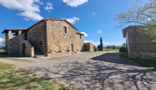 Tasteful Countryside Stay