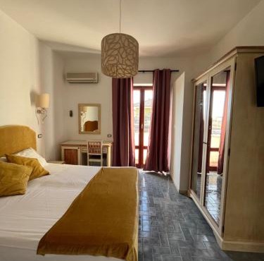TC HOTEL