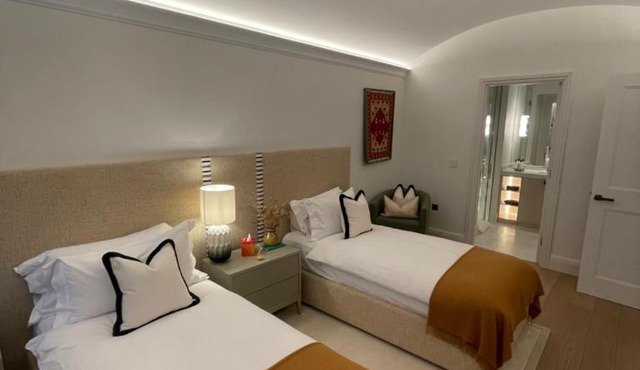 The City Hotel London