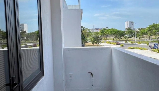 The F House