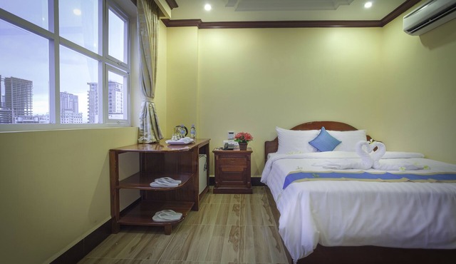 The Mou Hotel - Double Room - Free Bicycle usage