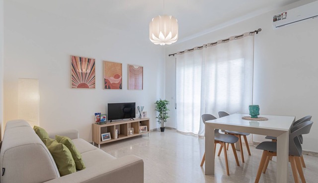 The Sunset Rhome Elegant Suite with Wi-fi - A/C