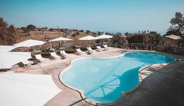 Torre di Palme apartment with panoramic terrace and pool -5 minutes from the sea