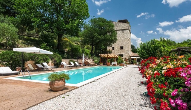 Torre Perugina - Ten Bedroom Villa, Sleeps 20