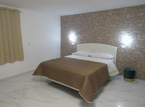 Tortora House