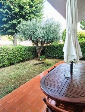 Tra la luna e il mare - giardino - parcheggio privato - riviera del Conero