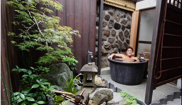 TSUBARA - a restored 100 year old Machiya -Elegant.Calm.Lovely- So close to Gion