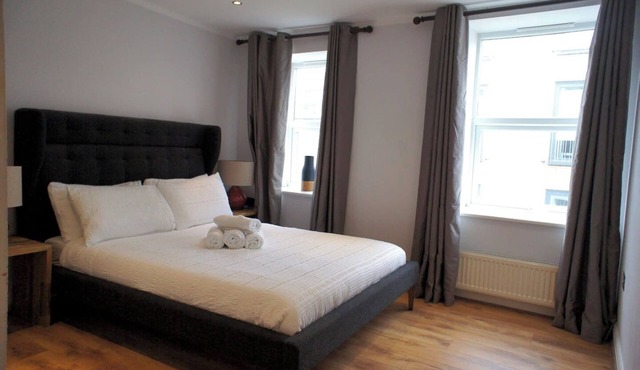 TU5/June 2 bed in Shoreditch