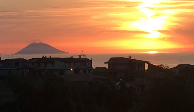 TWO STEPS FROM THE PEARL, HOUSE VANZA