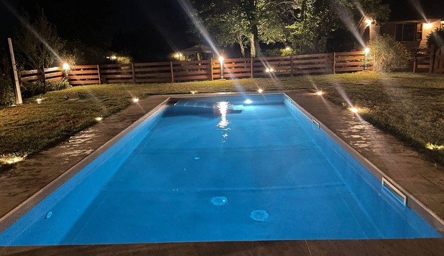 Typical Tuscan Cottage with swimming pool and park, five minutes from San Galgano