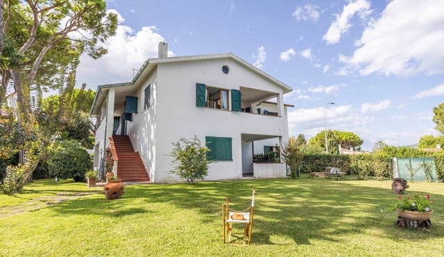 Vacation Home in Numana with 3 bedrooms sleeps 7