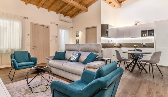 Veronetta Stunning Rooftop with Lift