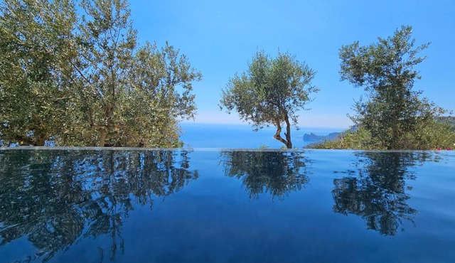 Villa Dequinz Luxury Retreat & Private Infinity Pool