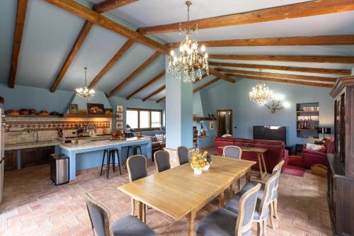 Villa Flo' - Piscina Privata, Relax & Privacy