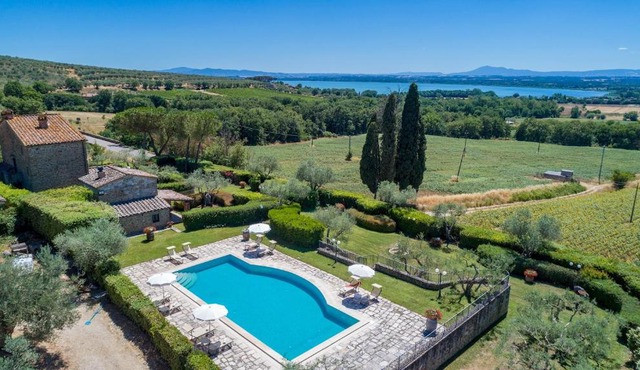 Villa Giulia 10, Emma Villas