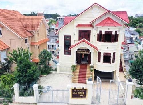 Villa Lan Rung Da Lat - Venuestay