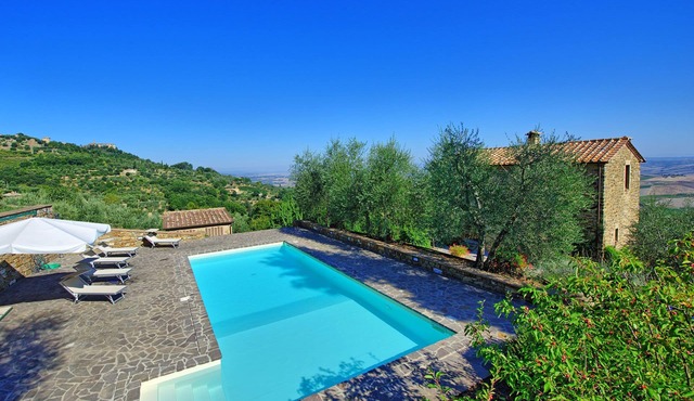 Villa Montalcino - Country house with private pool